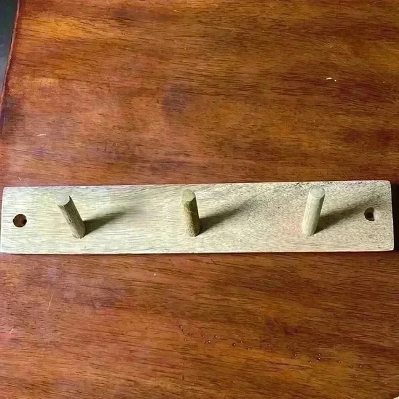 Wooden coat hanger - 3 hooks - Picture 1 of 5